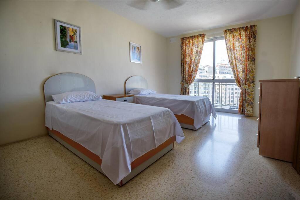 3 Bedrm Apt Seaview Balluta Bay Sliema Kültér fotó