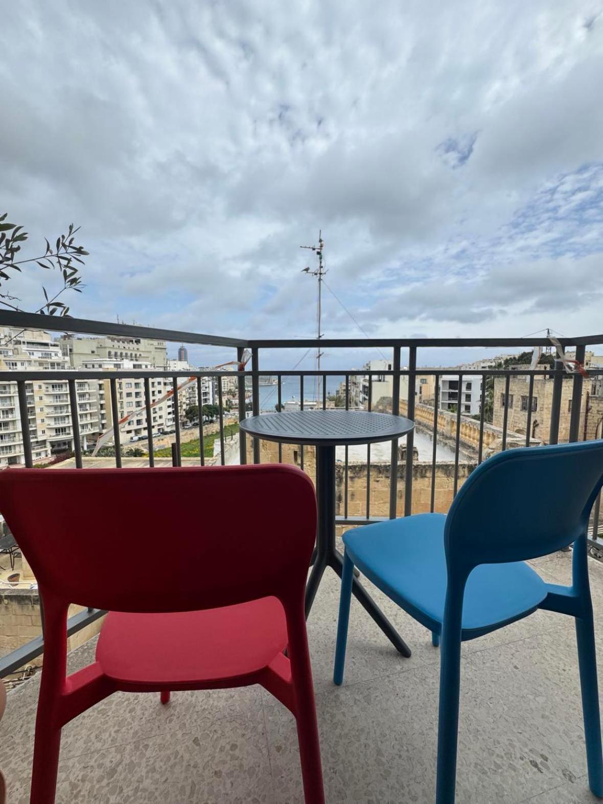 3 Bedrm Apt Seaview Balluta Bay Sliema Kültér fotó